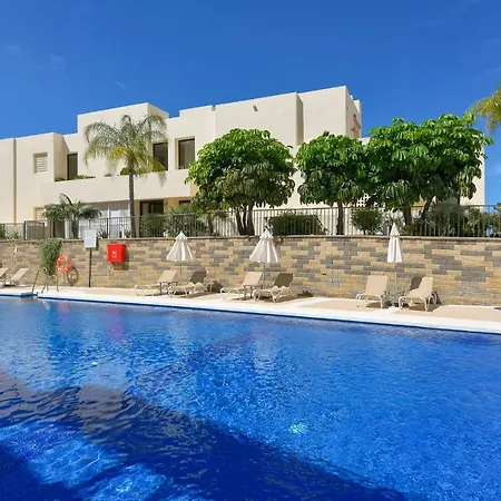 Luxury Penthouse: Indoor Pool And Private Terrasse Apartment *
