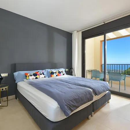 Apartment Luxury Penthouse: Indoor Pool And Private Terrasse *